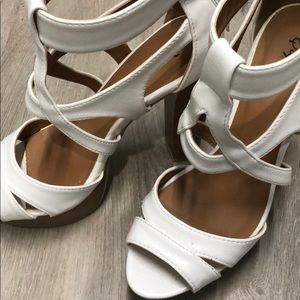 Qupid Size 8 Heels